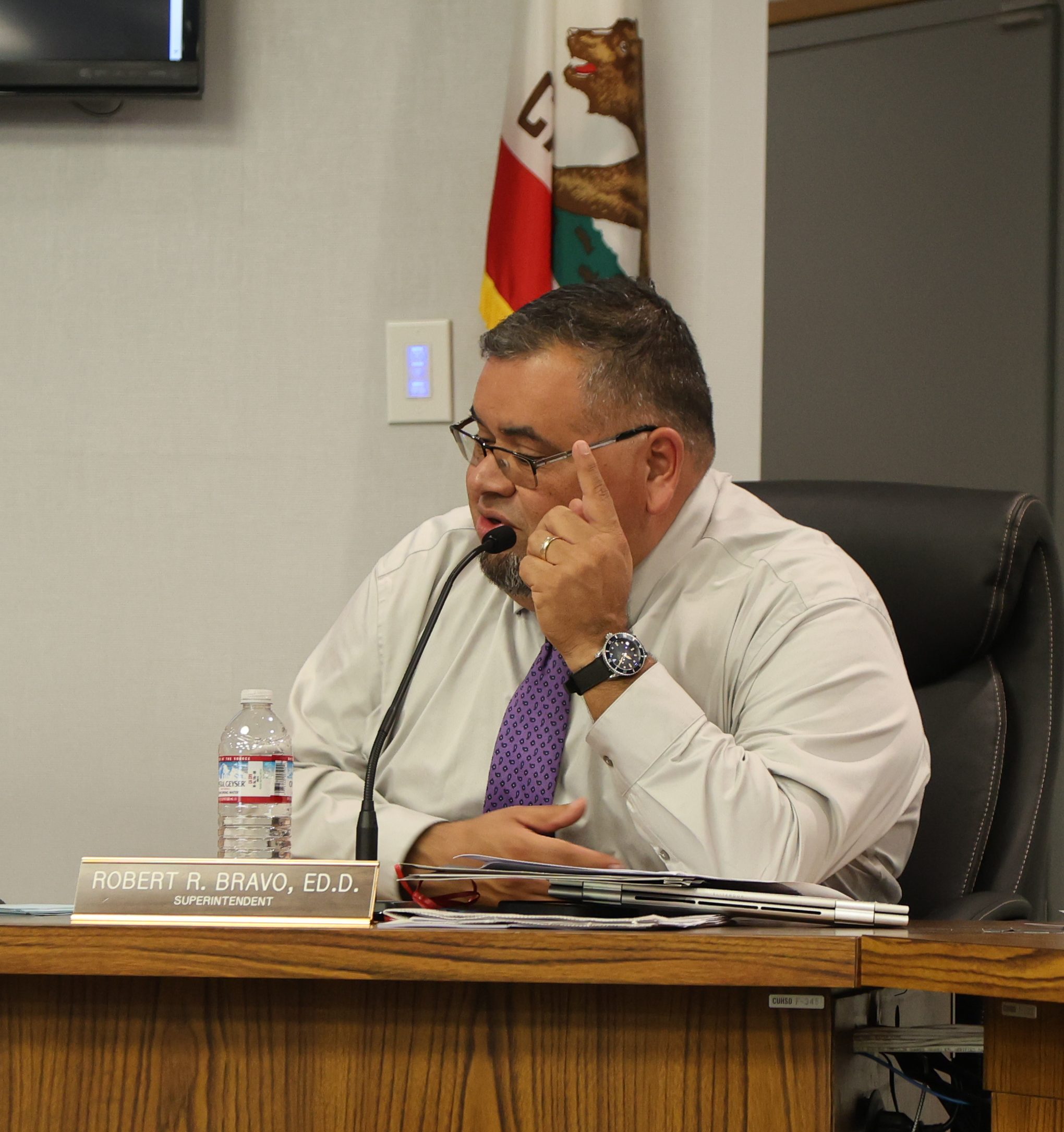 Community members speak about antisemitic incident last week at district board meeting